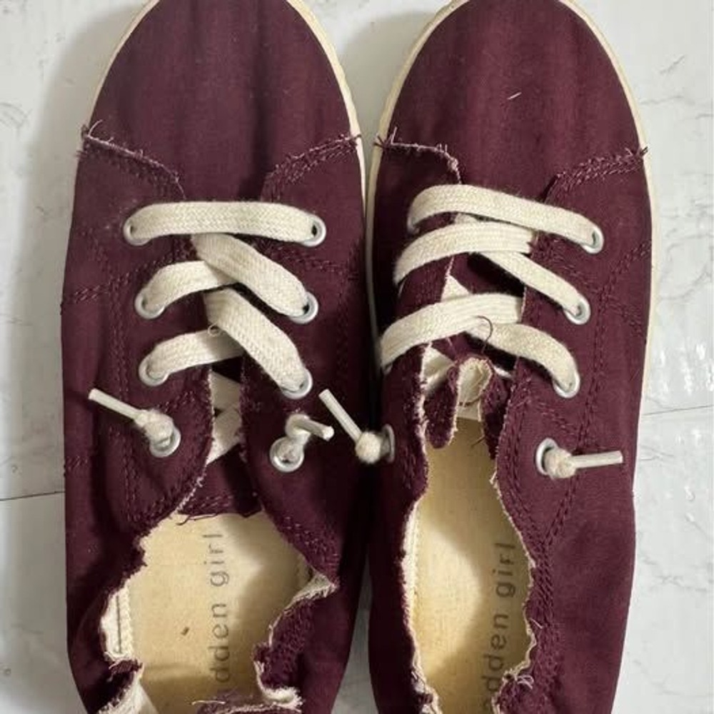 Madden Girl Sneaker Women 8 Red Marisa Round Toe Lace‎ Up Casual Comfort Canvas